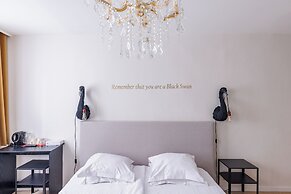 The Black Swan Hotel