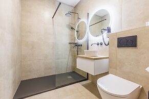 The Black Swan Hotel