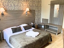 Grand Hôtel de Bourbon-Lancy - Logis - Restaurant et Spa