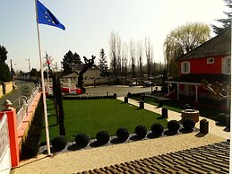 Les Maritonnes Park & Vineyard