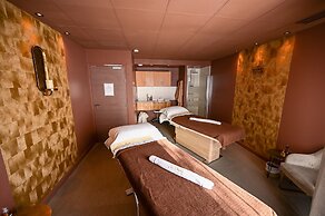 Le Diana Hotel and Spa