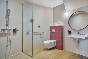 Hôtel Boris V. by Happyculture