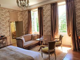 Hôtel Restaurant - Chateau de Lalande
