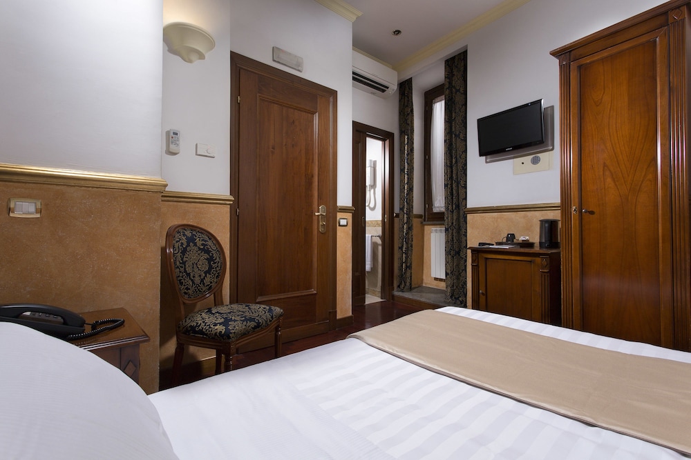 Hotel Teatro Pace