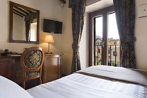 Hotel Teatro Pace