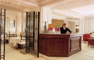 Hôtel Suites Unic Renoir Saint Germain