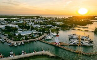 Faro Blanco Resort Marathon Florida Keys, Curio by Hilton