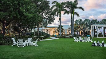Faro Blanco Resort Marathon Florida Keys, Curio by Hilton