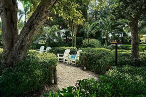 Faro Blanco Resort Marathon Florida Keys, Curio by Hilton