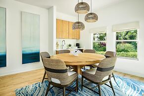 Faro Blanco Resort Marathon Florida Keys, Curio by Hilton