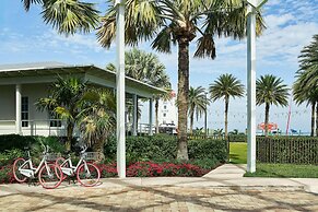 Faro Blanco Resort Marathon Florida Keys, Curio by Hilton