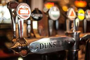 Dunsilly Hotel