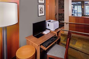 Chrysalis Inn & Spa Bellingham, Curio Collection by Hilton