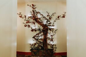 Chrysalis Inn & Spa Bellingham, Curio Collection by Hilton