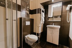Tisza Hotel
