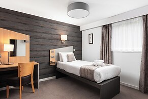 Caledonian Hotel