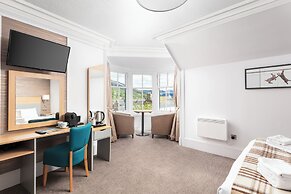 Caledonian Hotel