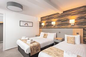 Caledonian Hotel
