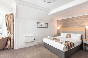 Caledonian Hotel