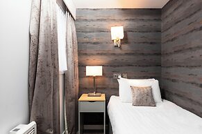 Caledonian Hotel