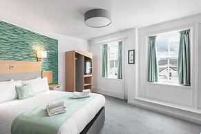 Caledonian Hotel