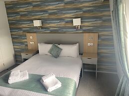 Caledonian Hotel