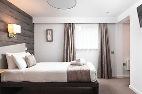 Caledonian Hotel