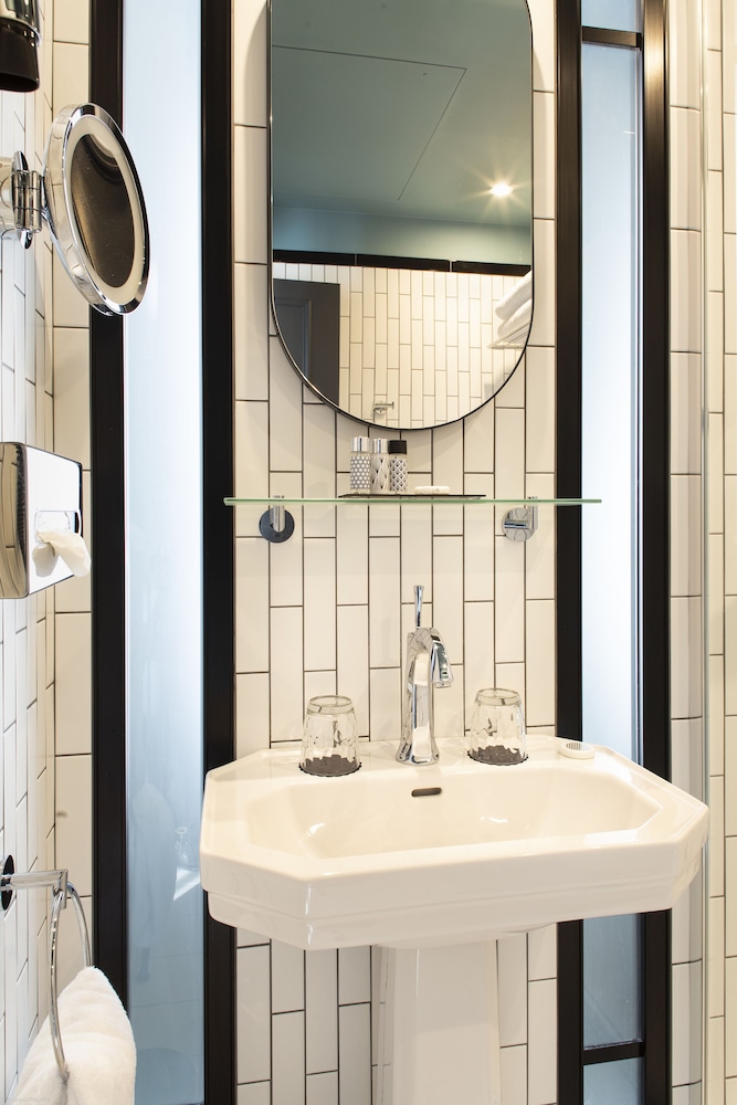 Lenox Montparnasse Hotel