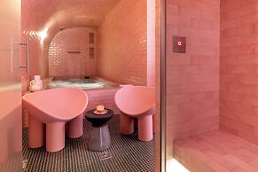 Le Petit Oberkampf Hotel & Spa