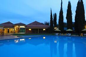 Los Parrales Resort Hotel