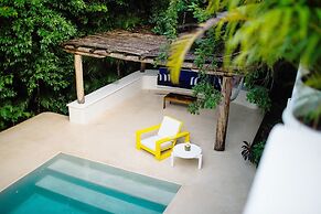 Hotel Esencia