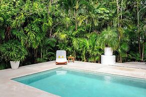 Hotel Esencia