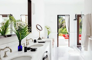 Hotel Esencia