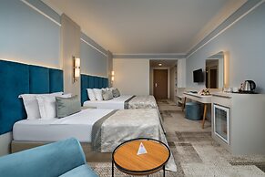 Pine Beach Belek - All Inclusive