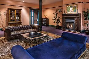 Montvale Hotel