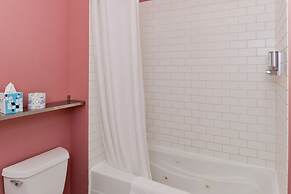 Montvale Hotel