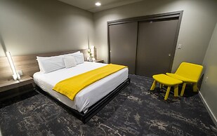 Montvale Hotel