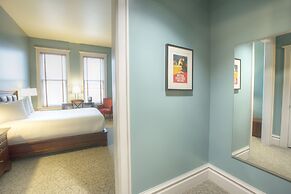 Montvale Hotel
