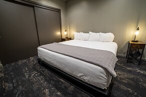 Montvale Hotel