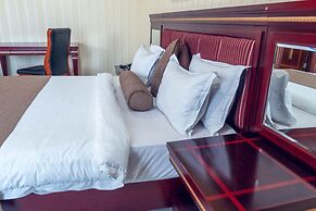 Peacock Hotel