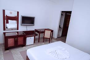 Peacock Hotel