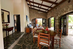 Stonefield Villa Resort