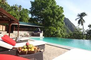 Stonefield Villa Resort