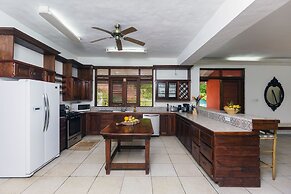 Stonefield Villa Resort