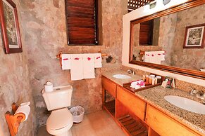 Stonefield Villa Resort