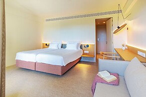 Ozadi Altura Beach Resort