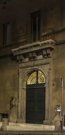 Luxury Rooms H 2000 Roma