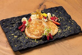 Le Meridien Ra Beach Hotel & Spa