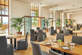 Le Meridien Ra Beach Hotel & Spa
