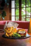 Le Meridien Ra Beach Hotel & Spa